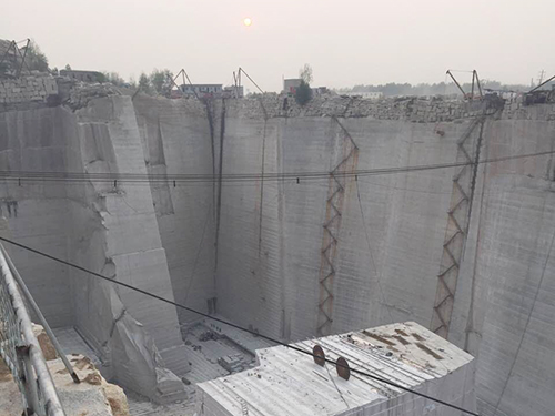 臨沭青雪花青采石礦場及切割加工