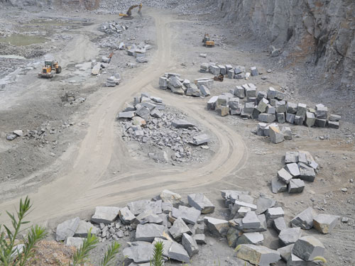 臨沭青雪花青采石礦場及切割加工