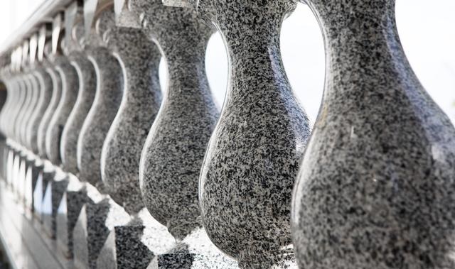 雪花青欄桿安裝方法 雪花青欄桿安裝方法