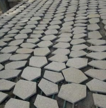 雪花青石材地縫高低差解決方法